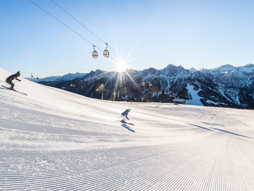 Euer Kronplatz-Hotel, an der Piste (fast) und vieles mehr Euer Kronplatz-Hotel, an der Piste (fast) und vieles mehr
